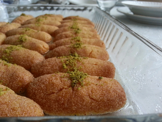 İrmikli Vezir Parmağı Tatlısı Tarifi ve Malzemeleri